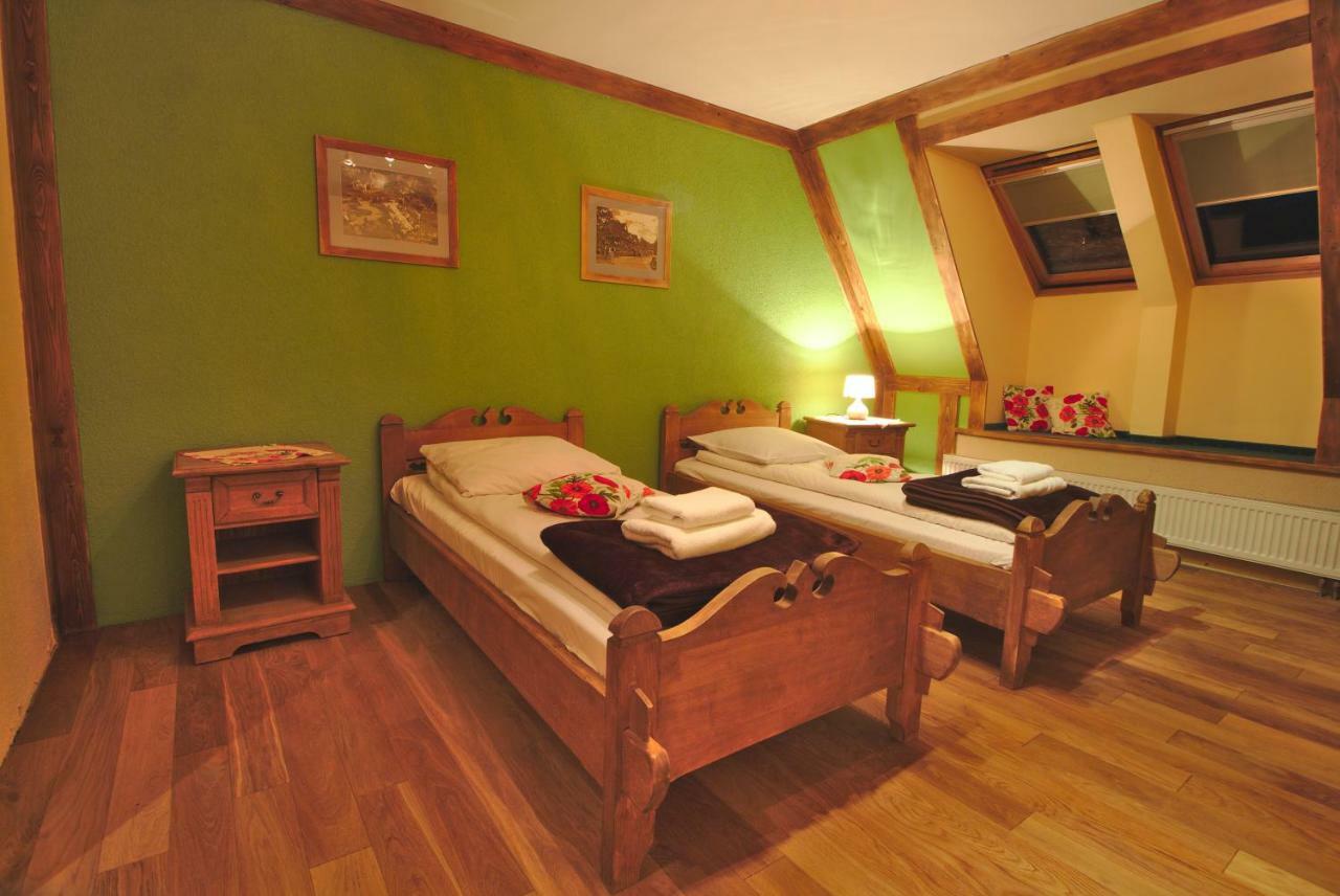 Goralski Dwor Kościelisko Esterno foto